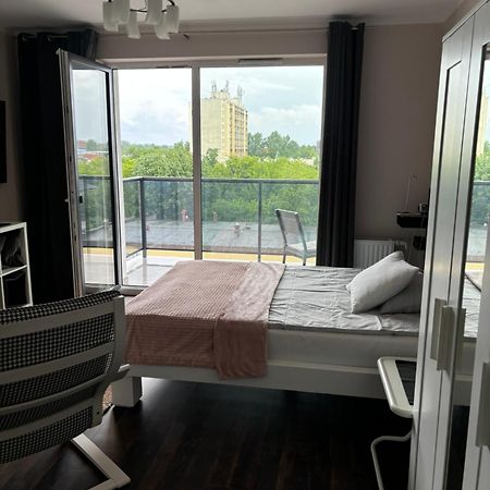 Ferienwohnung Kawalerka Na Targowej Thorn Exterior foto