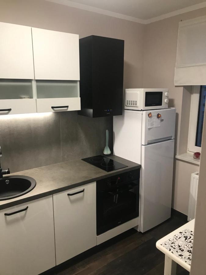 Ferienwohnung Kawalerka Na Targowej Thorn Exterior foto