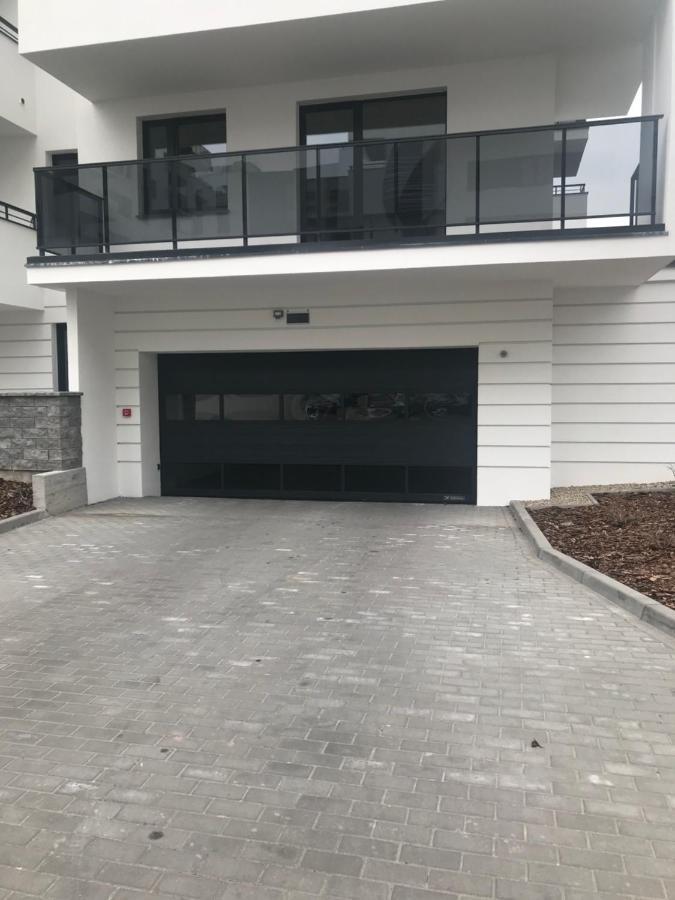 Ferienwohnung Kawalerka Na Targowej Thorn Exterior foto