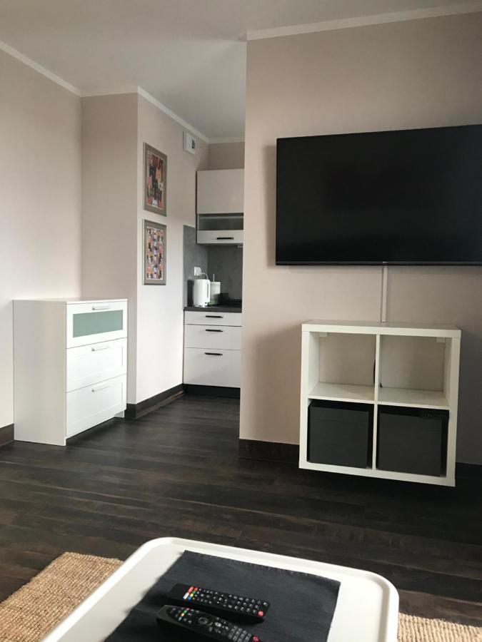 Ferienwohnung Kawalerka Na Targowej Thorn Exterior foto