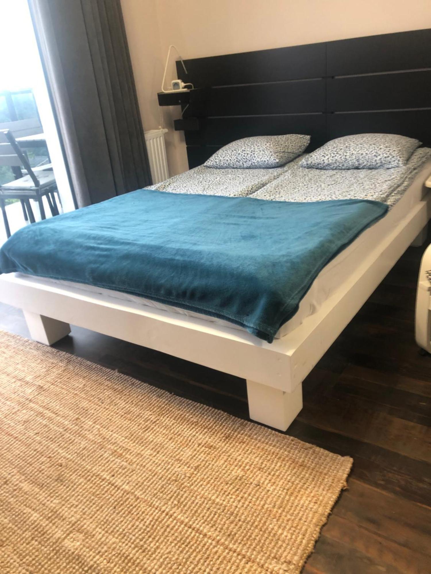 Ferienwohnung Kawalerka Na Targowej Thorn Exterior foto
