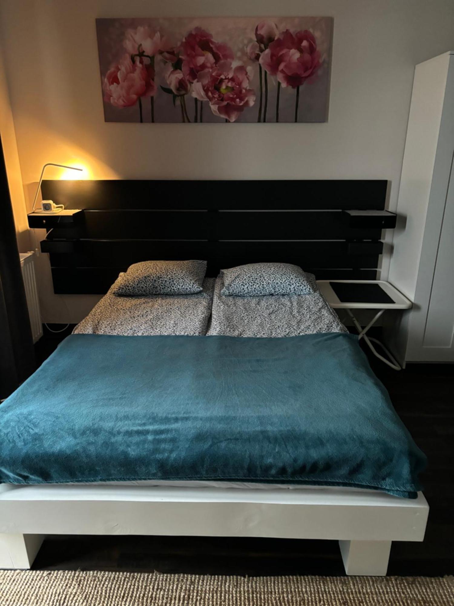 Ferienwohnung Kawalerka Na Targowej Thorn Exterior foto